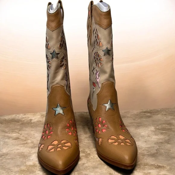 NWT Dolce Vita Lassie Western Boots Tan Floral Cutout Star Festival Size 7.5 - Picture 3 of 7